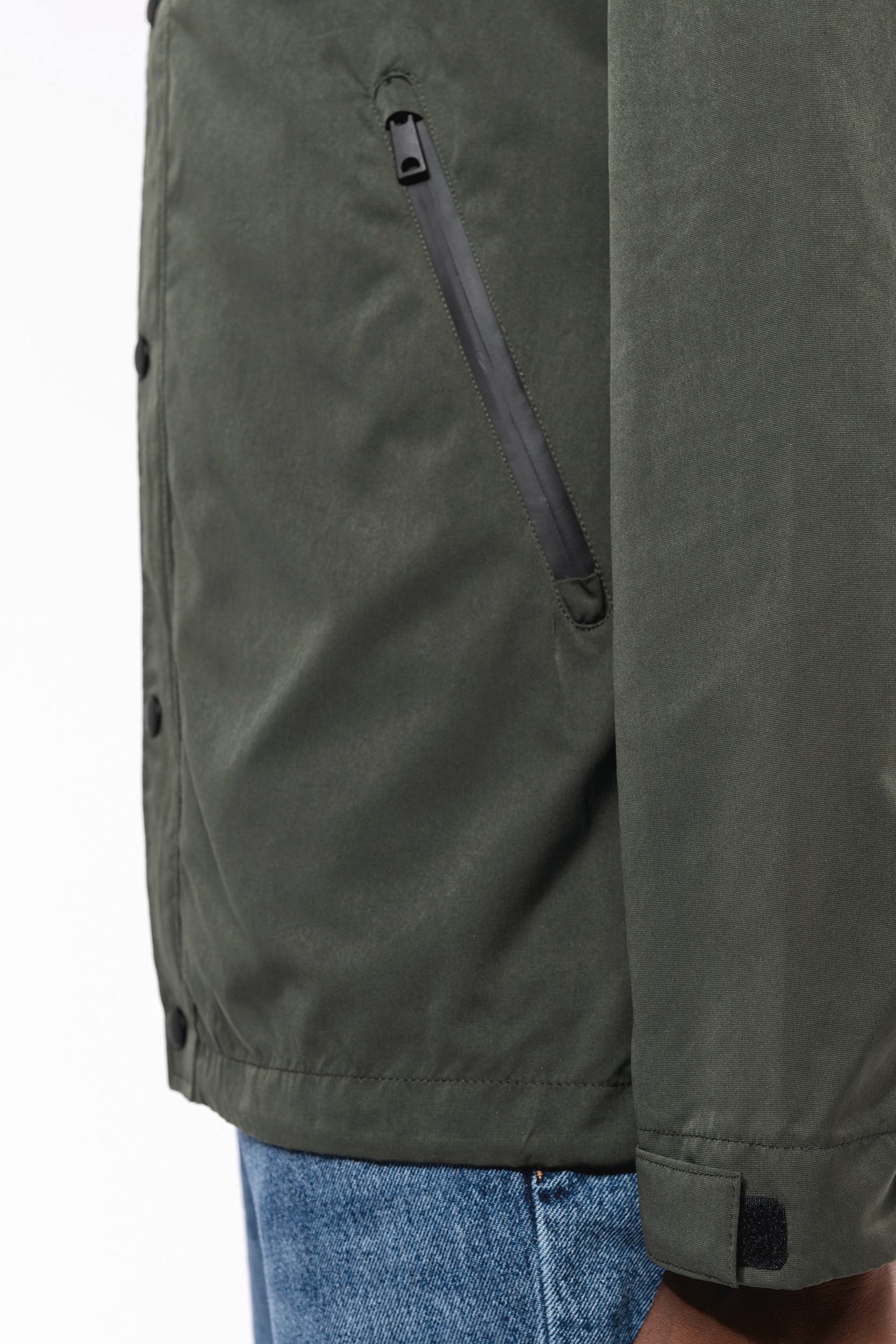 KNS600-21_2024 KNS600-21_2024